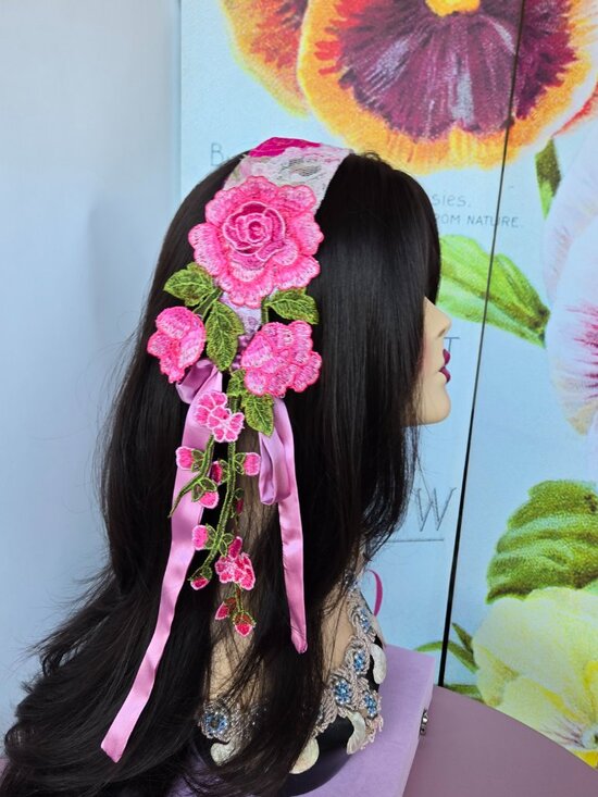 Handmade Pink and Fuchsia Embroidered Rose Patchwork Quilted Hair Sash main image 14